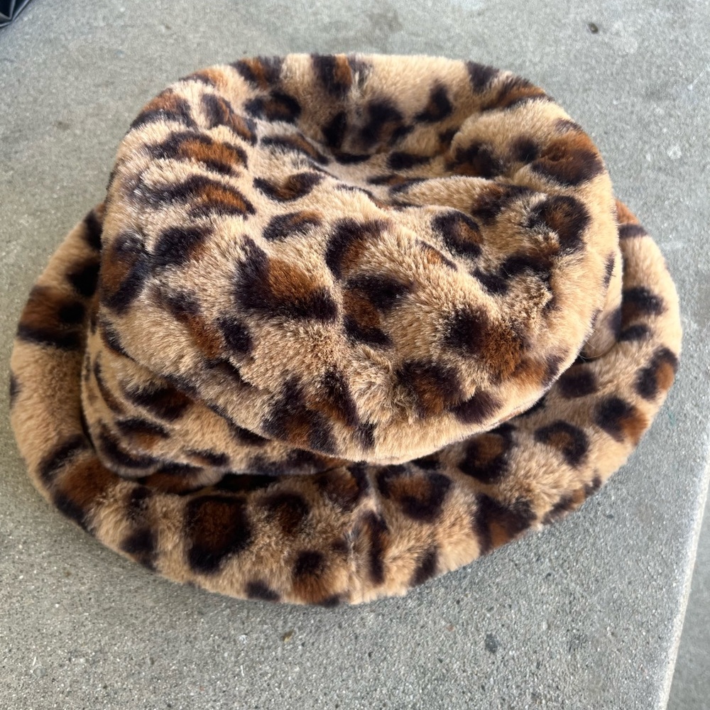 Leopard Bucket Hat 🐾
